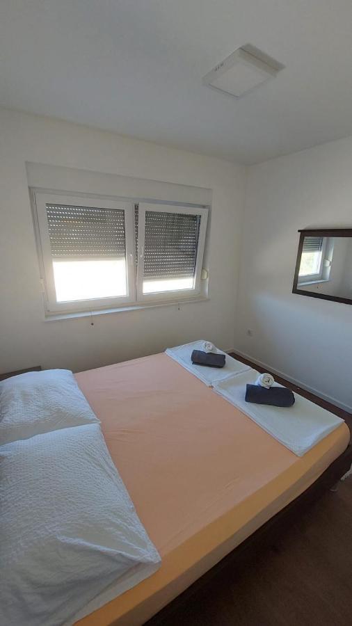 Navis Appartement Supetarska Draga Buitenkant foto