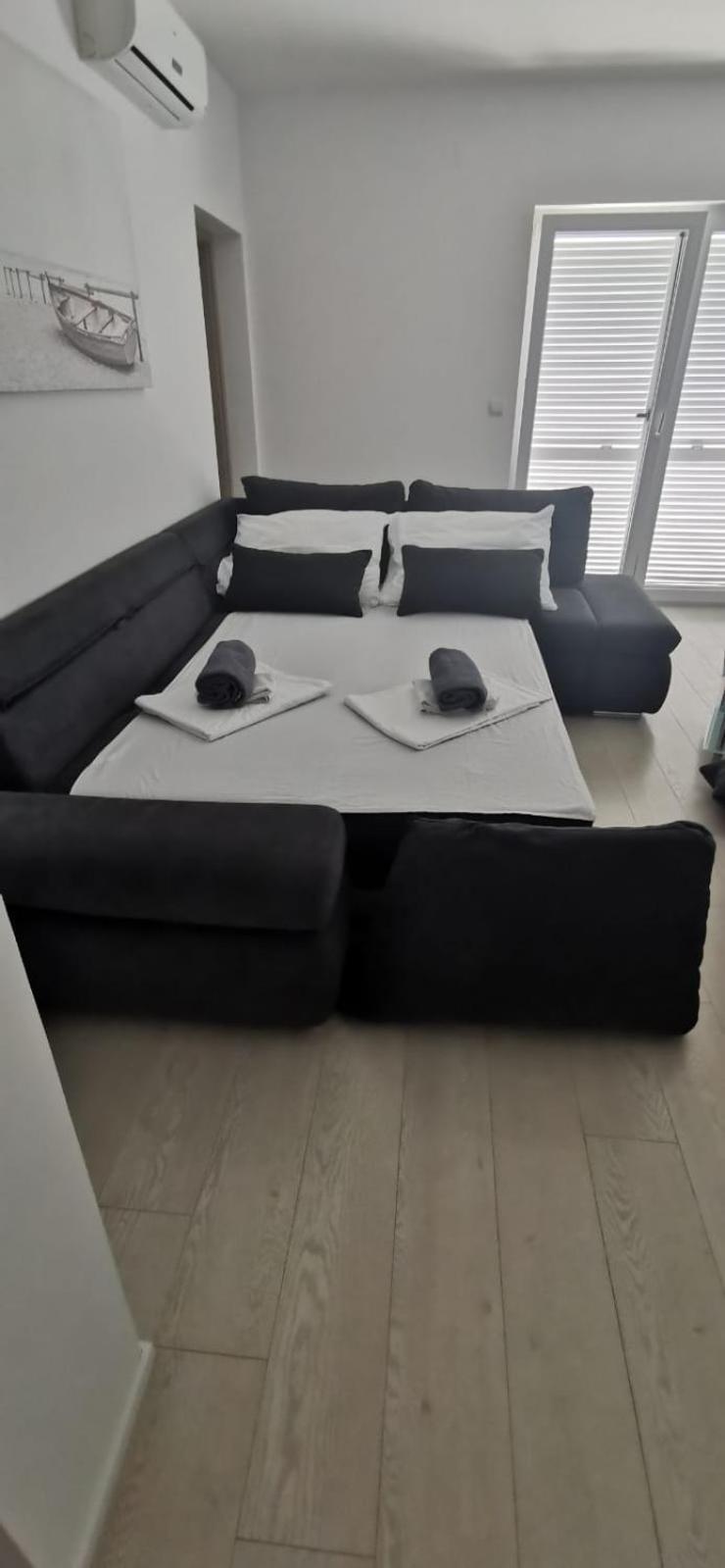 Navis Appartement Supetarska Draga Buitenkant foto